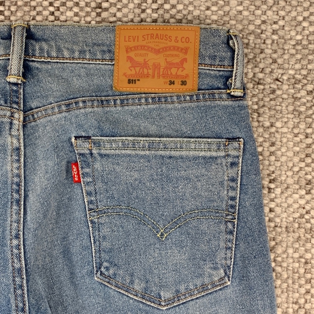Levi's 511 Slim Fit Jeans Mens 34x30 Medium Wash Blue Denim 5-Pocket Zip Fly
